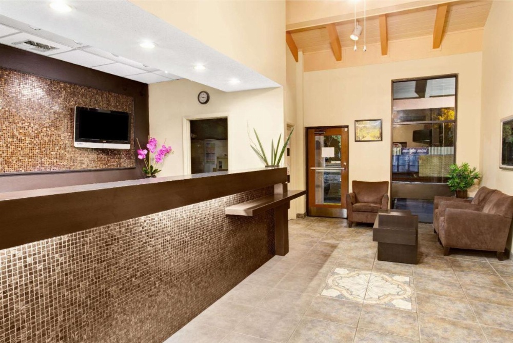 Super 8 By Wyndham Kissimmee Maingate Orlando Area Image 19